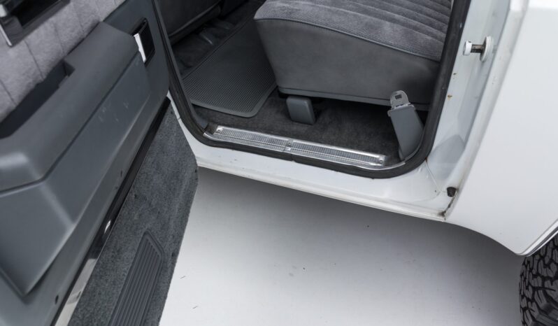 								1985 GMC Suburban full									