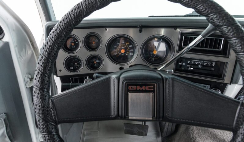 								1985 GMC Suburban full									