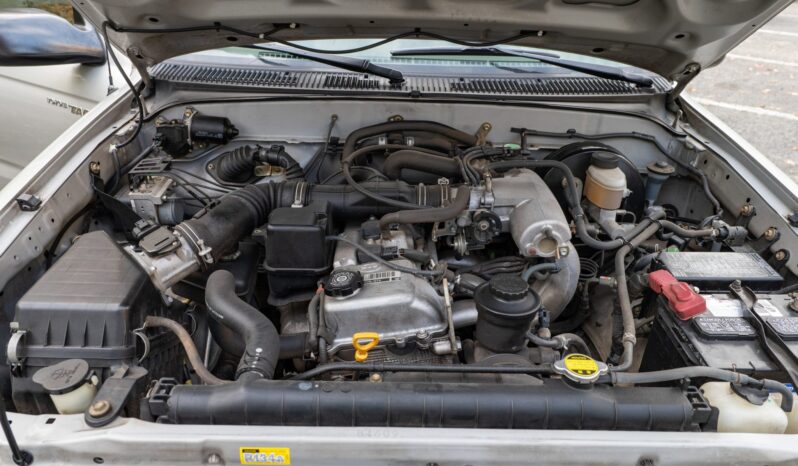 								2004 Toyota Tacoma 4×4 5-Speed full									