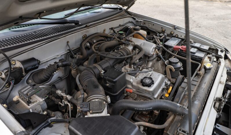 								2004 Toyota Tacoma 4×4 5-Speed full									