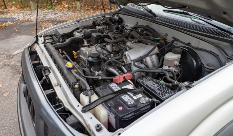 								2004 Toyota Tacoma 4×4 5-Speed full									