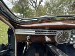 										1947 Packard Custom Super Clipper Eight full									