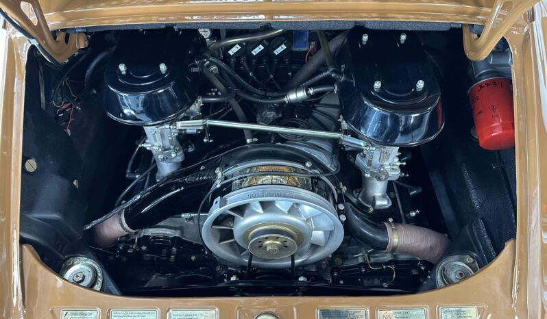 								1972 Porsche 911T Coupe 5-Speed full									