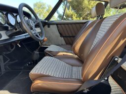 										1972 Porsche 911T Coupe 5-Speed full									