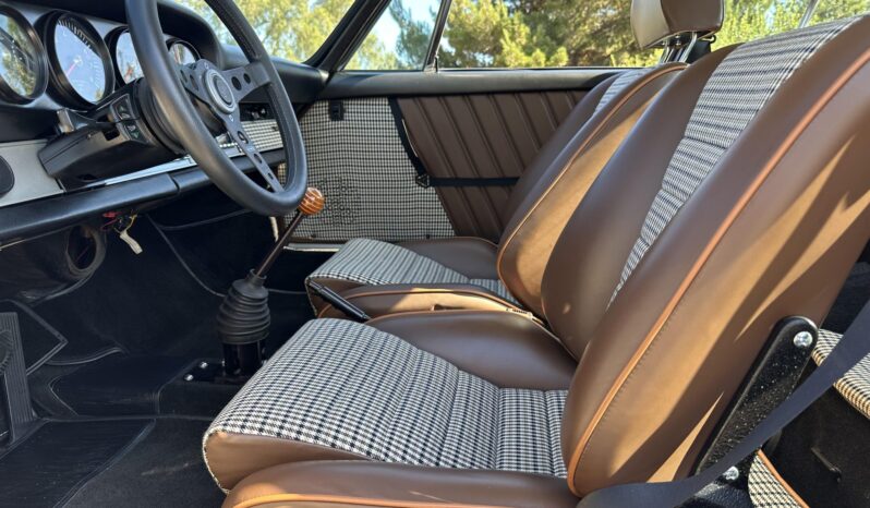 								1972 Porsche 911T Coupe 5-Speed full									