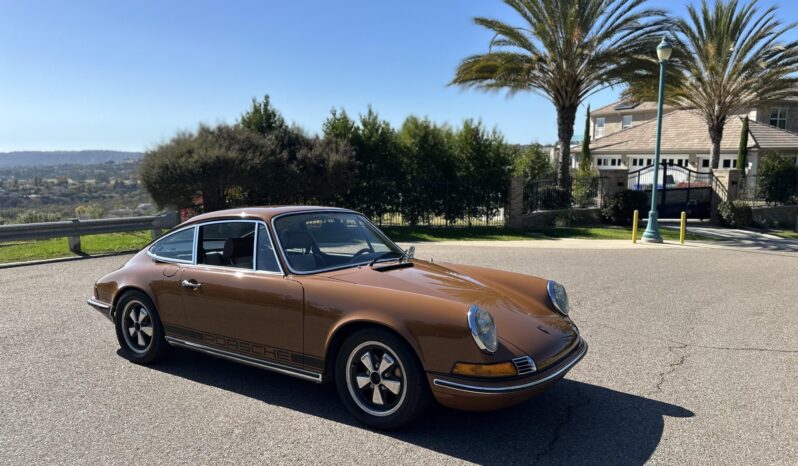 								1972 Porsche 911T Coupe 5-Speed full									