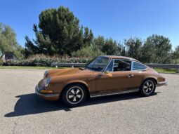 										1972 Porsche 911T Coupe 5-Speed full									