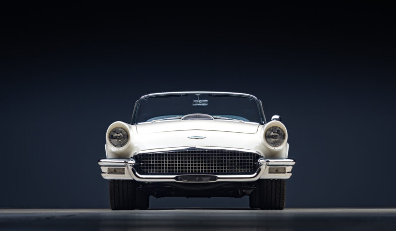 								1957 Ford Thunderbird full									