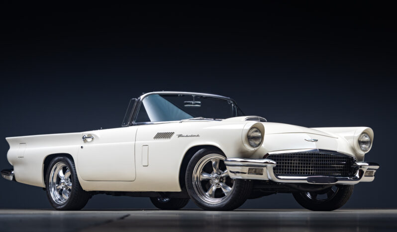 								1957 Ford Thunderbird full									