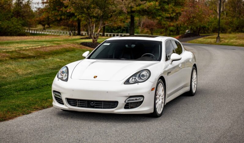 								2012 Porsche Panamera Turbo full									