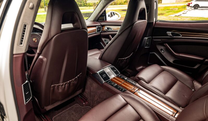 								2012 Porsche Panamera Turbo full									