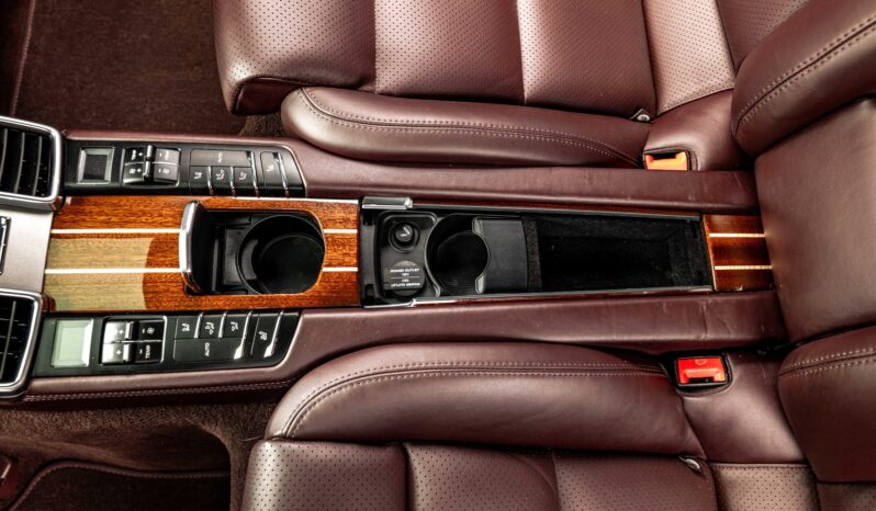 								2012 Porsche Panamera Turbo full									