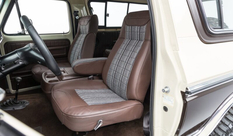 								1978 Ford Bronco Custom 400 full									