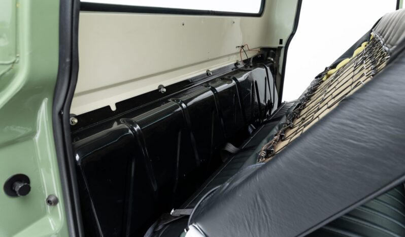 								1971 Ford F-250 Sport Custom Highboy 4×4 4-Speed full									