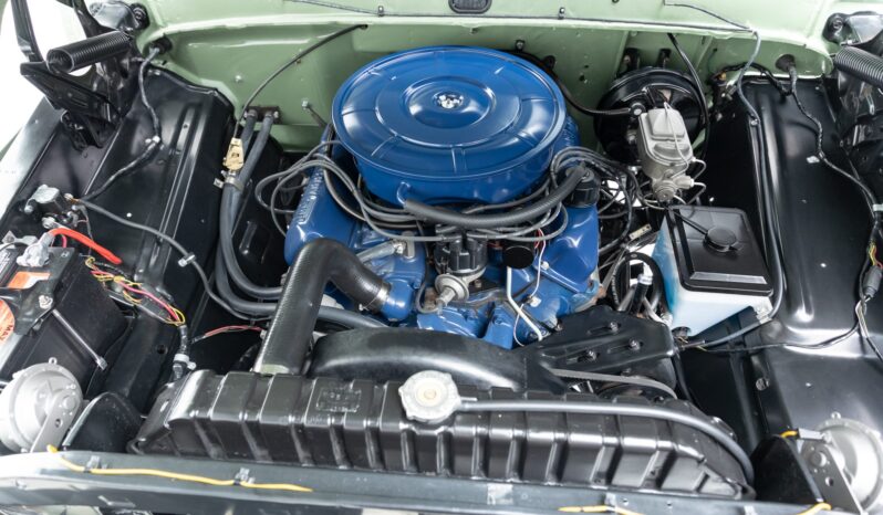 								1971 Ford F-250 Sport Custom Highboy 4×4 4-Speed full									