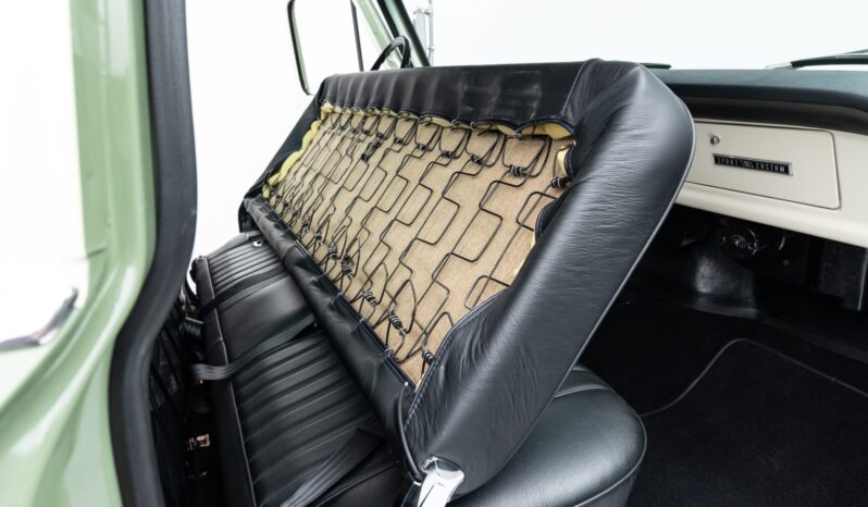 								1971 Ford F-250 Sport Custom Highboy 4×4 4-Speed full									