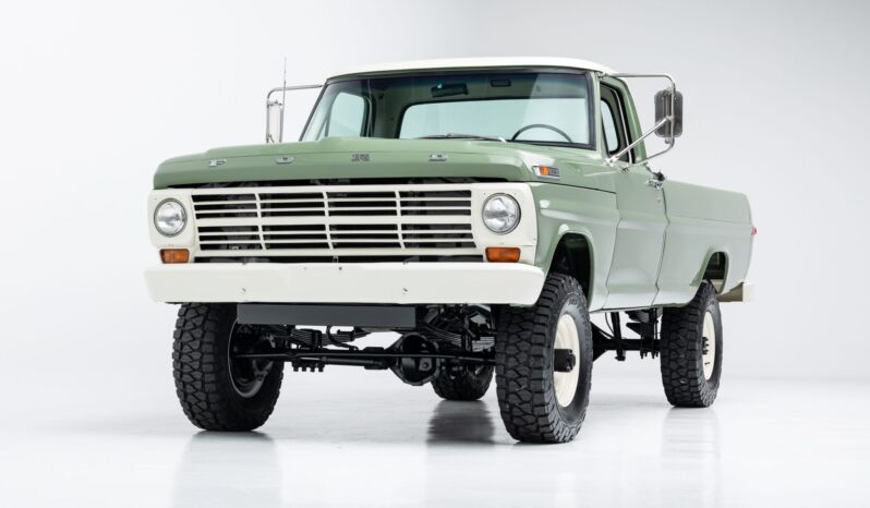 								1971 Ford F-250 Sport Custom Highboy 4×4 4-Speed full									