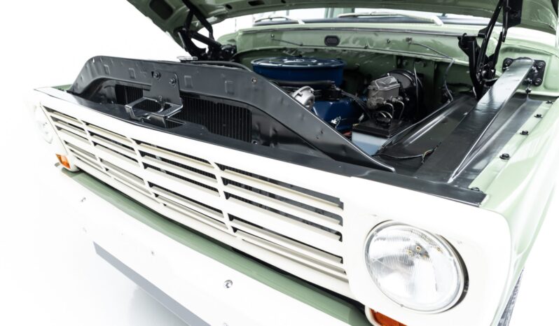 								1971 Ford F-250 Sport Custom Highboy 4×4 4-Speed full									