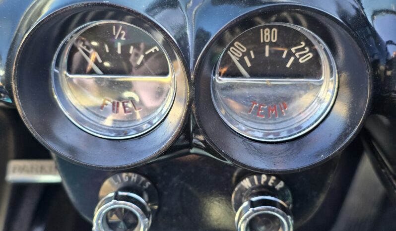 								1960 Chevrolet Corvette 5-Speed full									