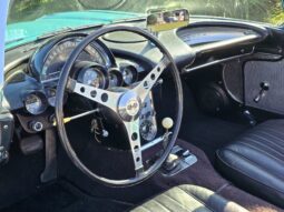 										1960 Chevrolet Corvette 5-Speed full									