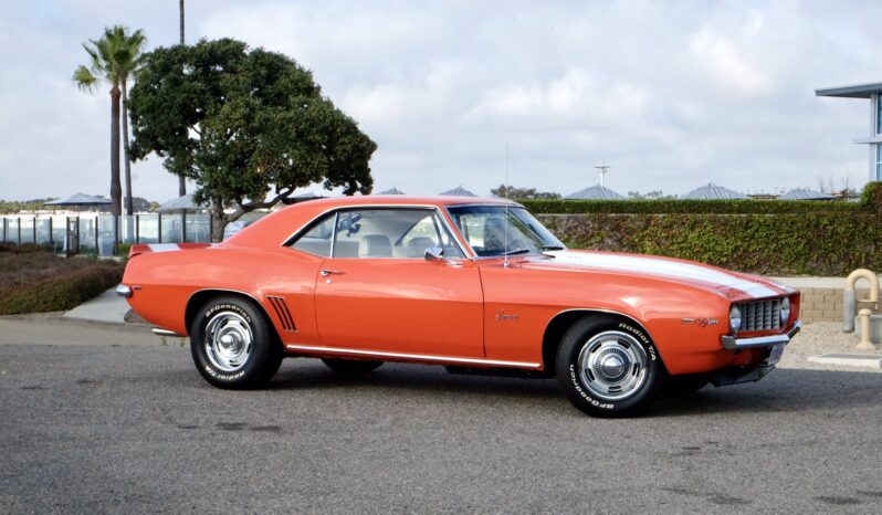 								1969 Chevrolet Camaro Z28 4-Speed full									