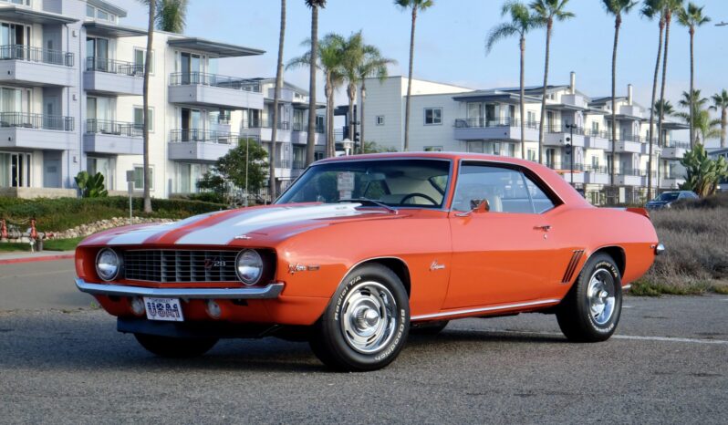 								1969 Chevrolet Camaro Z28 4-Speed full									