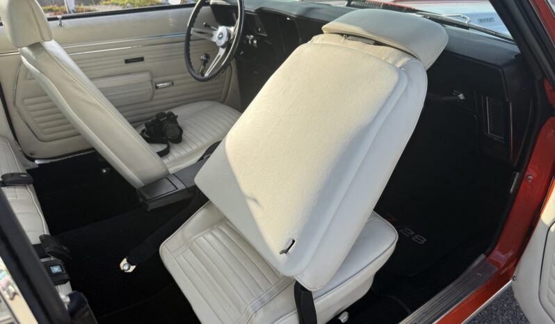 								1969 Chevrolet Camaro Z28 4-Speed full									