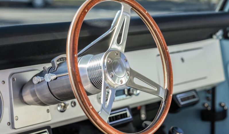 								1973 Ford Bronco full									