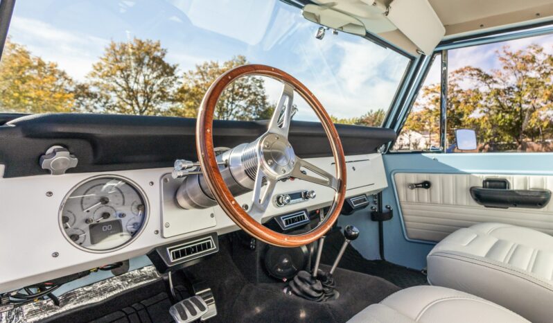 								1973 Ford Bronco full									