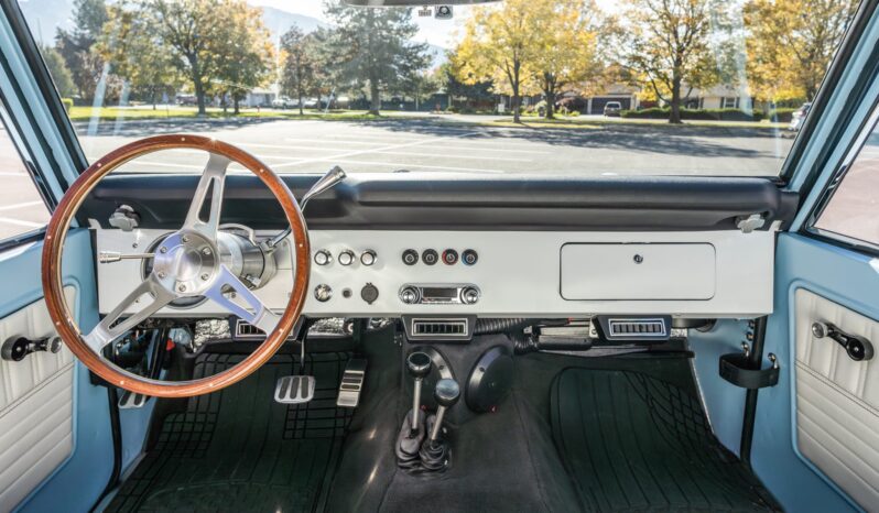 								1973 Ford Bronco full									