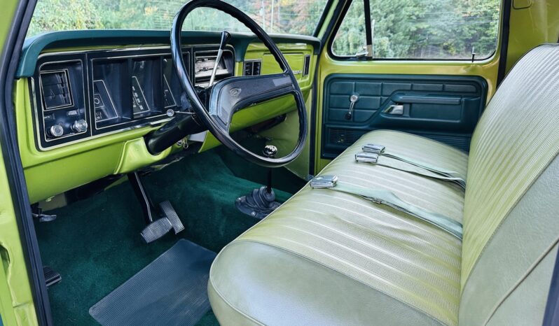 								1974 Ford F-250 Custom Crew Cab Highboy 4×4 full									
