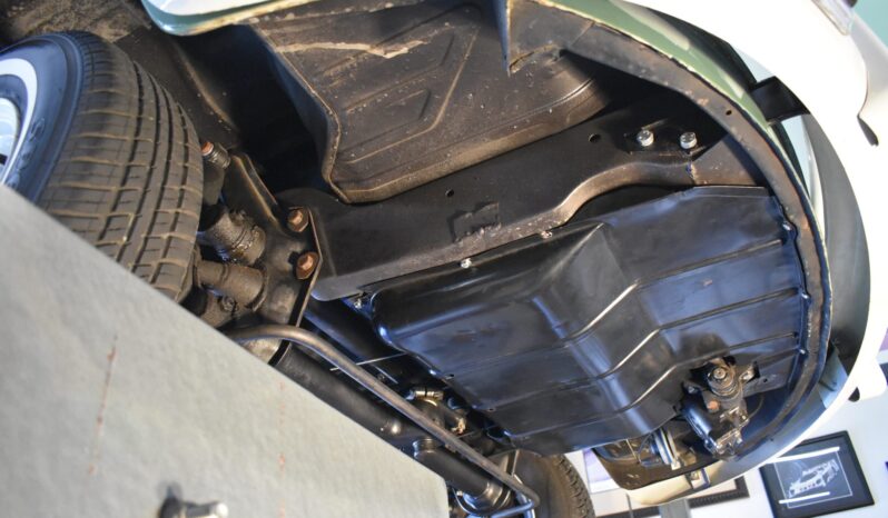 								1967 Volkswagen Type 2 Deluxe 21-Window full									