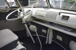 1967 Volkswagen Type 2 Deluxe 21-Window full