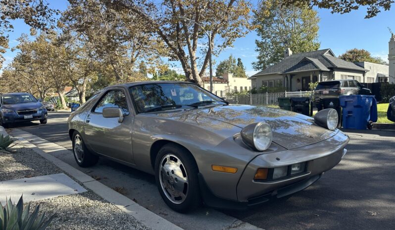 								1984 Porsche 928S full									