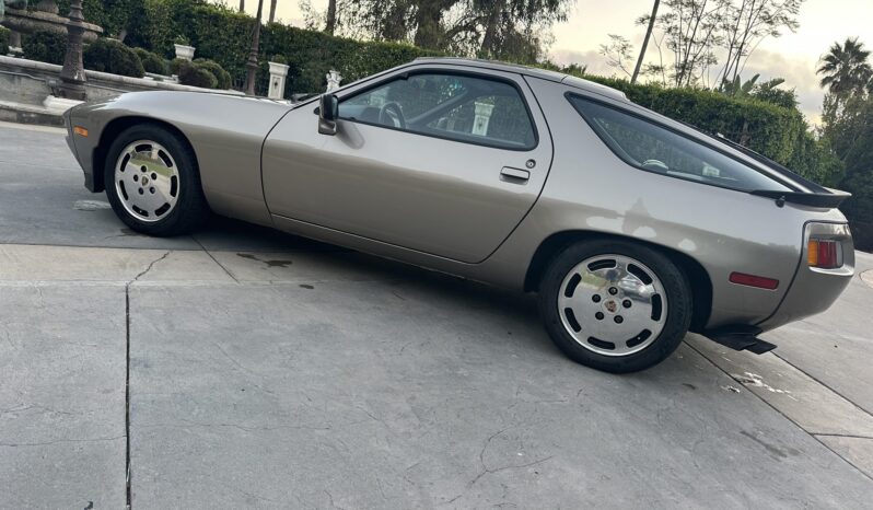 								1984 Porsche 928S full									