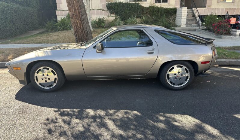 								1984 Porsche 928S full									