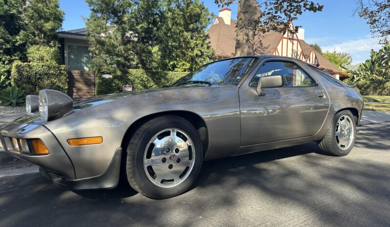 								1984 Porsche 928S full									
