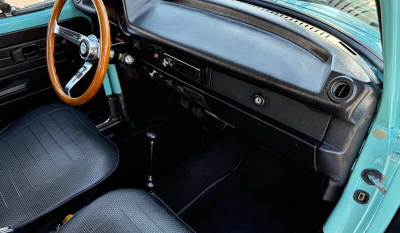 								1973 Volkswagen Super Beetle Sedan full									