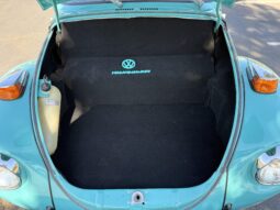 										1973 Volkswagen Super Beetle Sedan full									