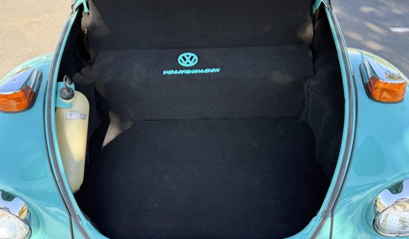 								1973 Volkswagen Super Beetle Sedan full									