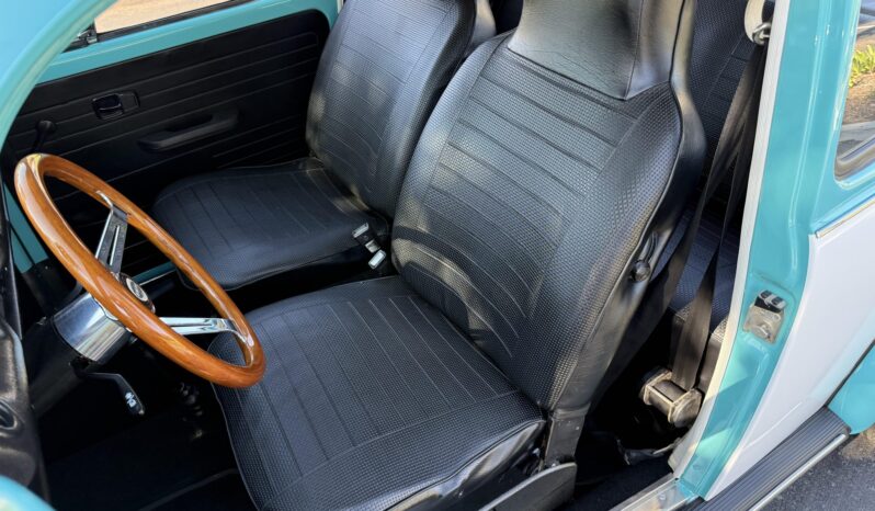 								1973 Volkswagen Super Beetle Sedan full									