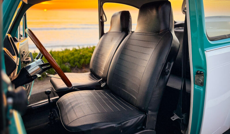								1973 Volkswagen Super Beetle Sedan full									