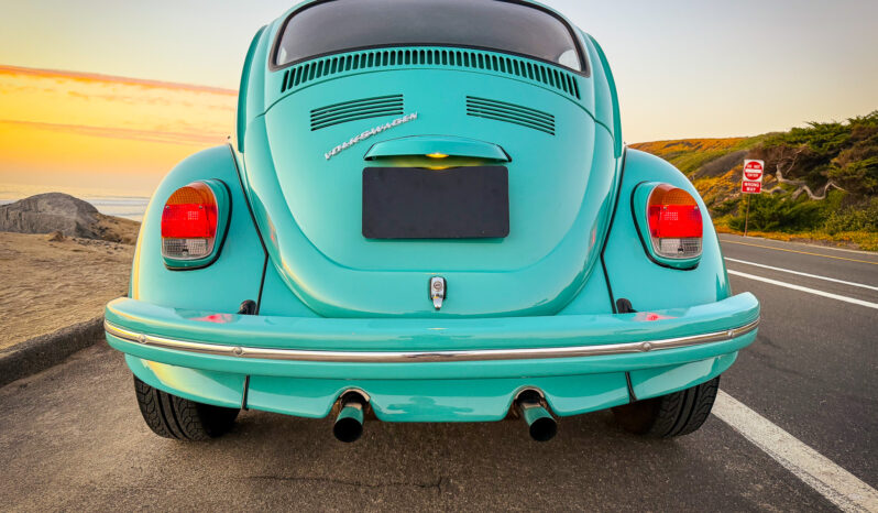 								1973 Volkswagen Super Beetle Sedan full									