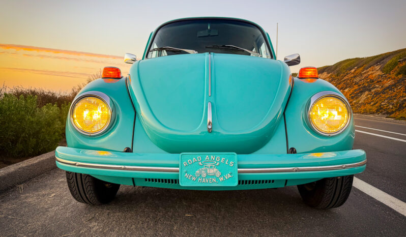 								1973 Volkswagen Super Beetle Sedan full									
