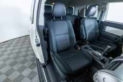 										2012 Toyota FJ Cruiser full									