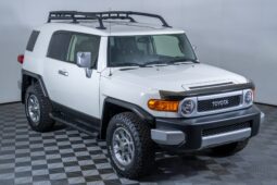 										2012 Toyota FJ Cruiser full									
