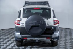 										2012 Toyota FJ Cruiser full									