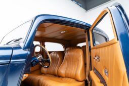 										1933 Ford Tudor Sedan Street Rod full									