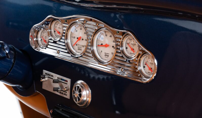 								1933 Ford Tudor Sedan Street Rod full									