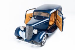 										1933 Ford Tudor Sedan Street Rod full									